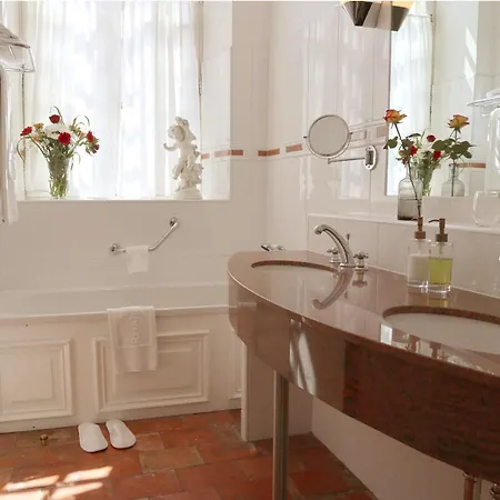 D'hotes Relais Mira Peis מלון *